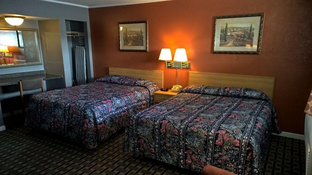 Economy Inn Marshalltown Zewnętrze zdjęcie