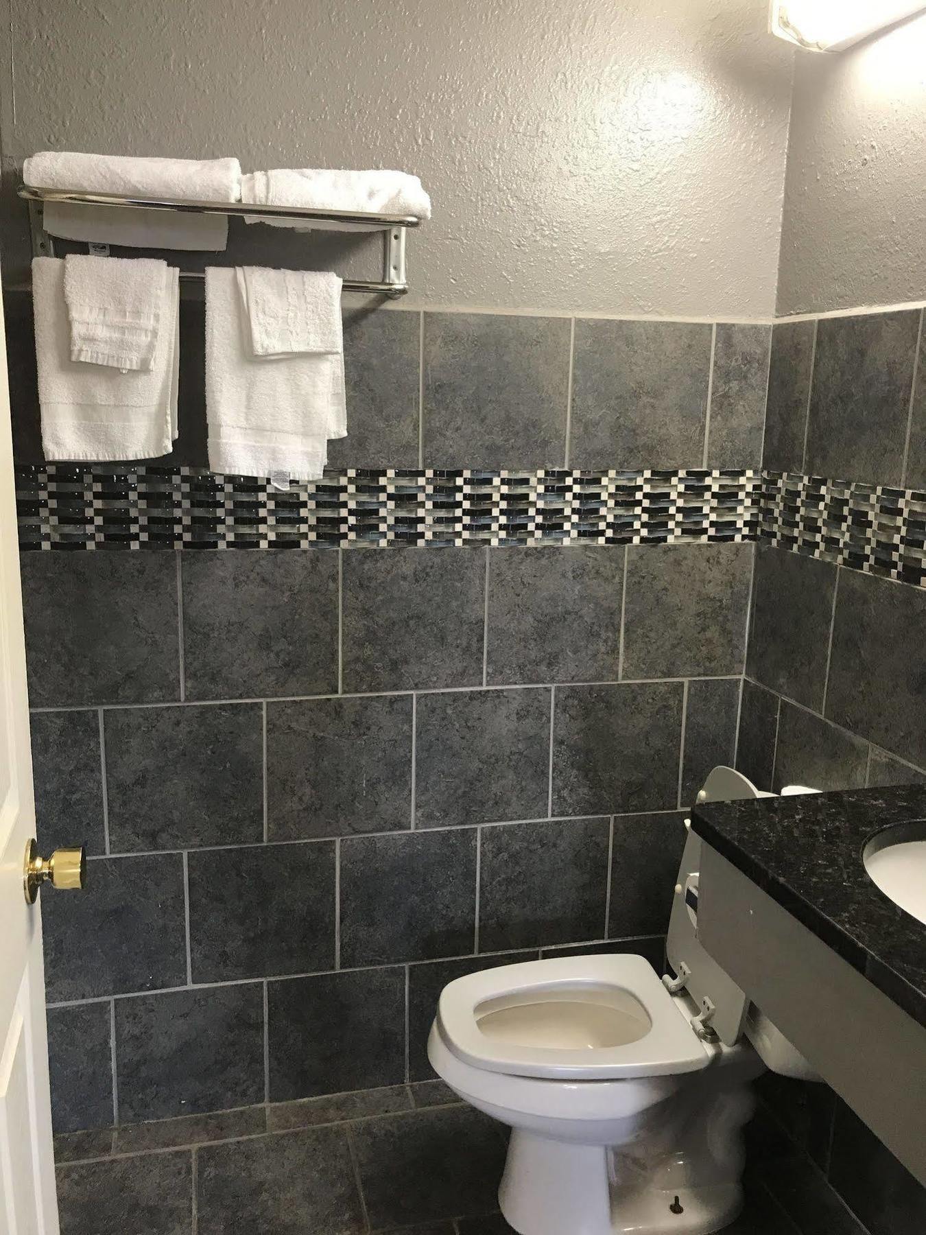 Economy Inn Marshalltown Zewnętrze zdjęcie