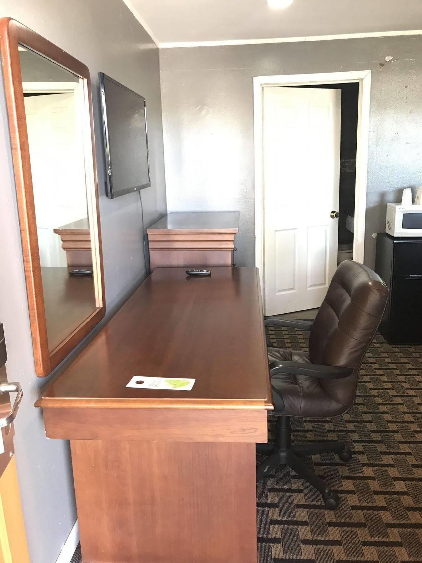 Economy Inn Marshalltown Zewnętrze zdjęcie