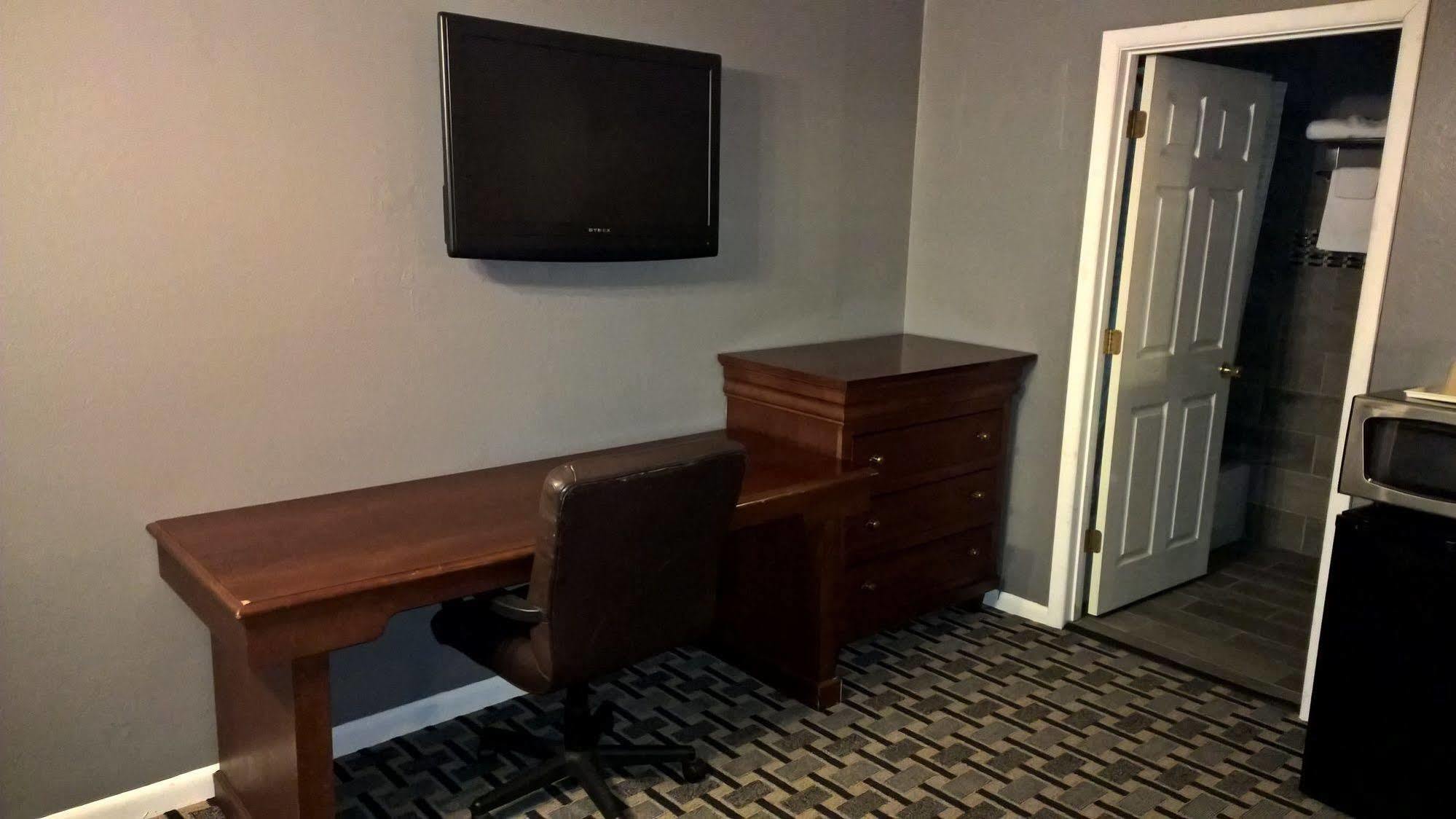 Economy Inn Marshalltown Zewnętrze zdjęcie